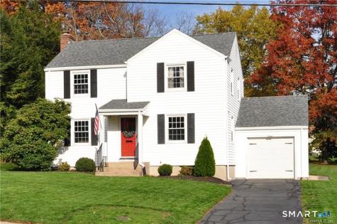 26 Greystone Road West Hartford CT 06107