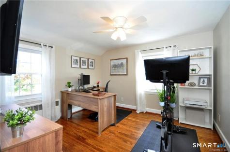 26 Greystone Road West Hartford CT 06107