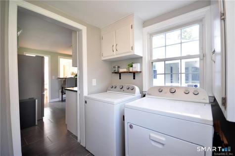 26 Greystone Road West Hartford CT 06107