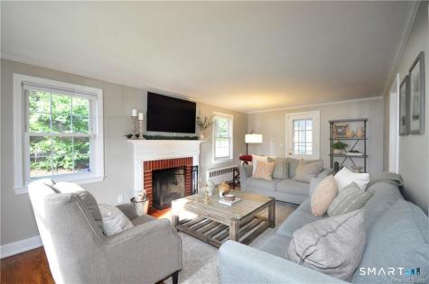 26 Greystone Road West Hartford CT 06107
