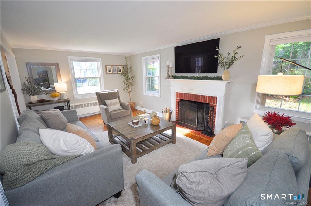 26 Greystone Road West Hartford CT 06107