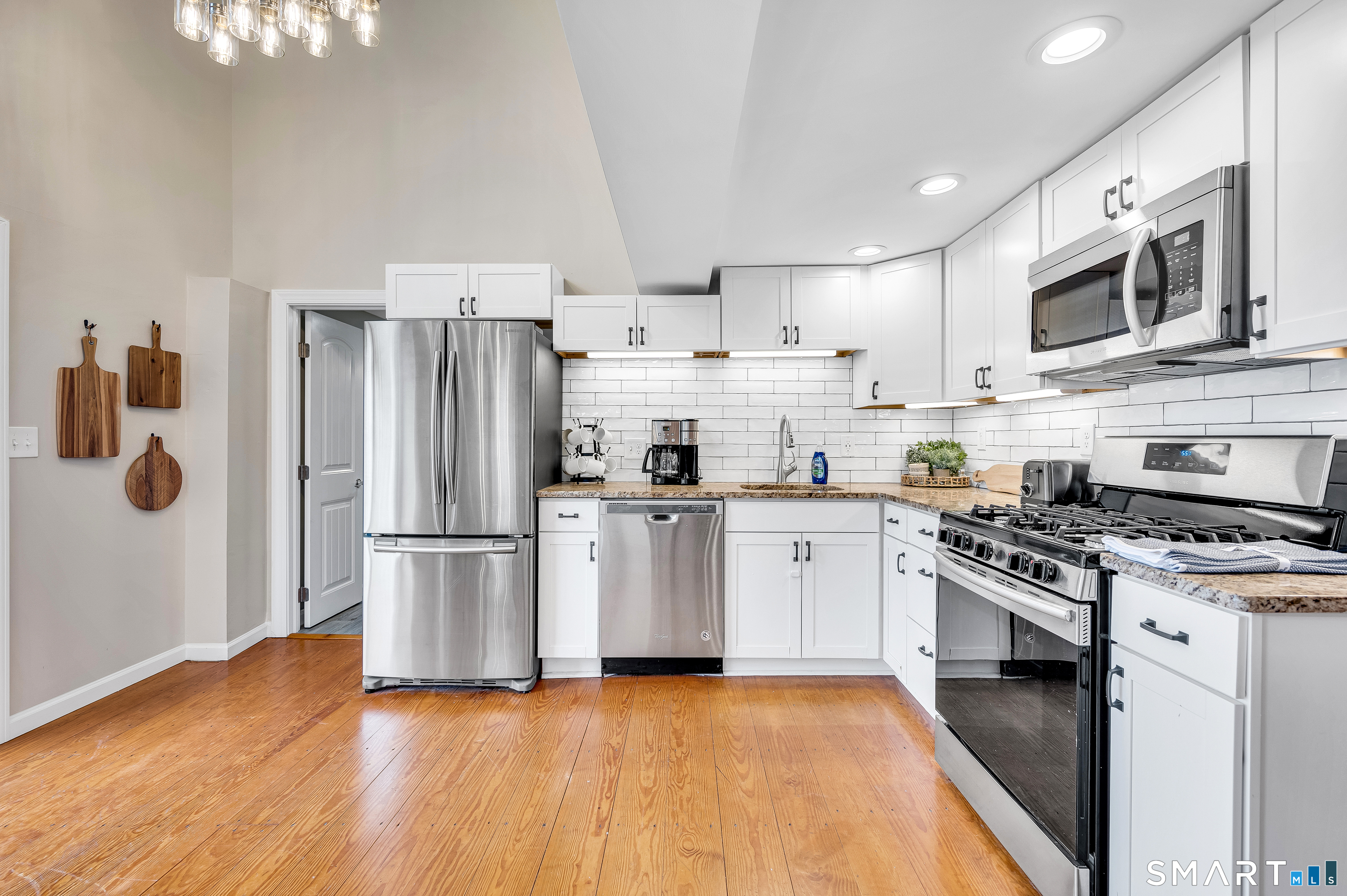 736 Main Street Branford CT 06405