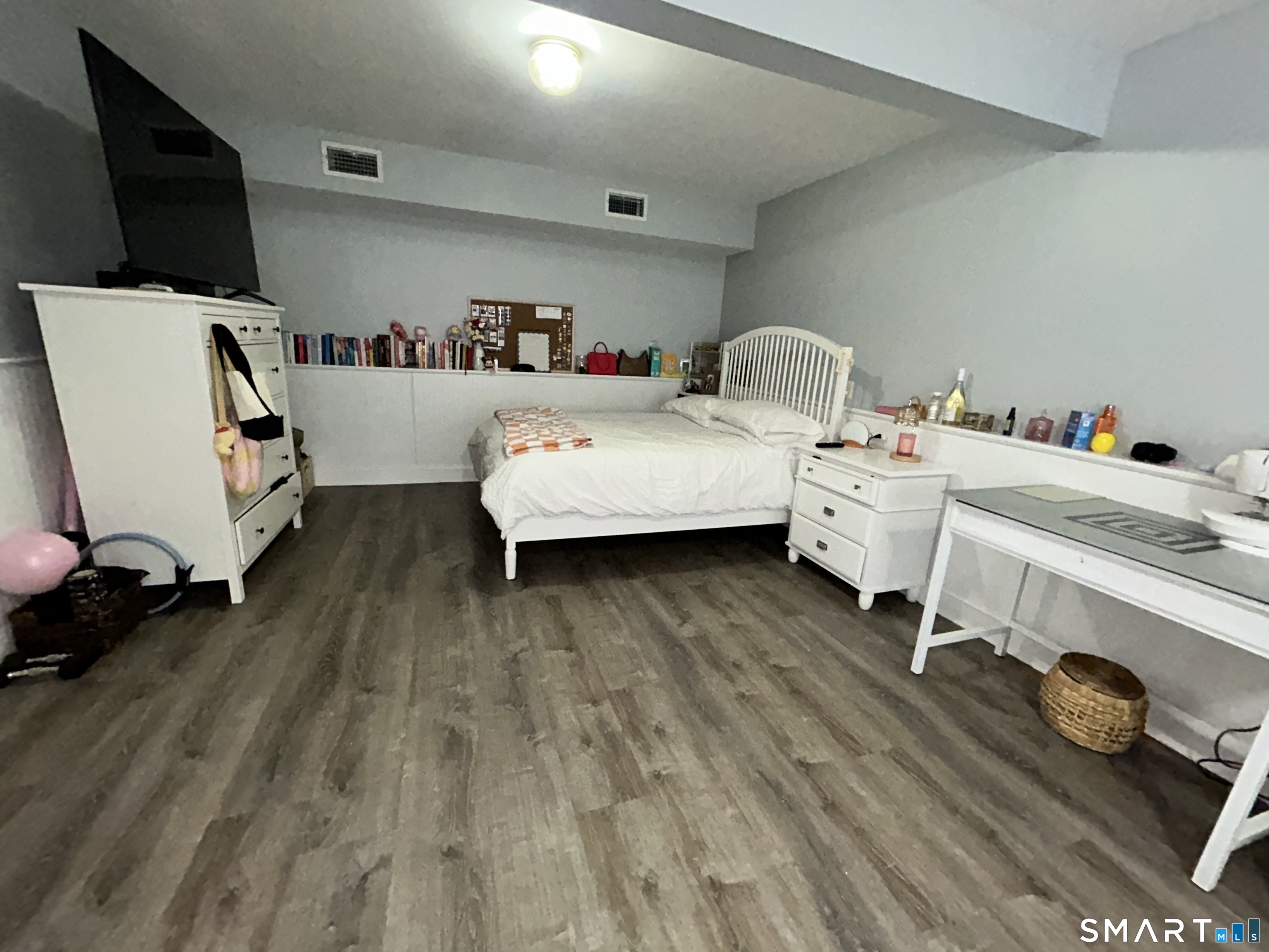 39 Asia Circle Bridgeport CT 06610