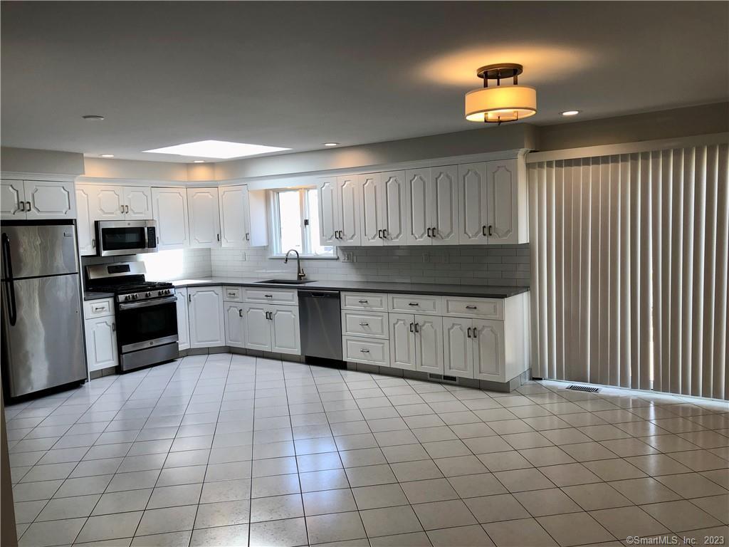 10 Bibbins Avenue Fairfield CT 06825