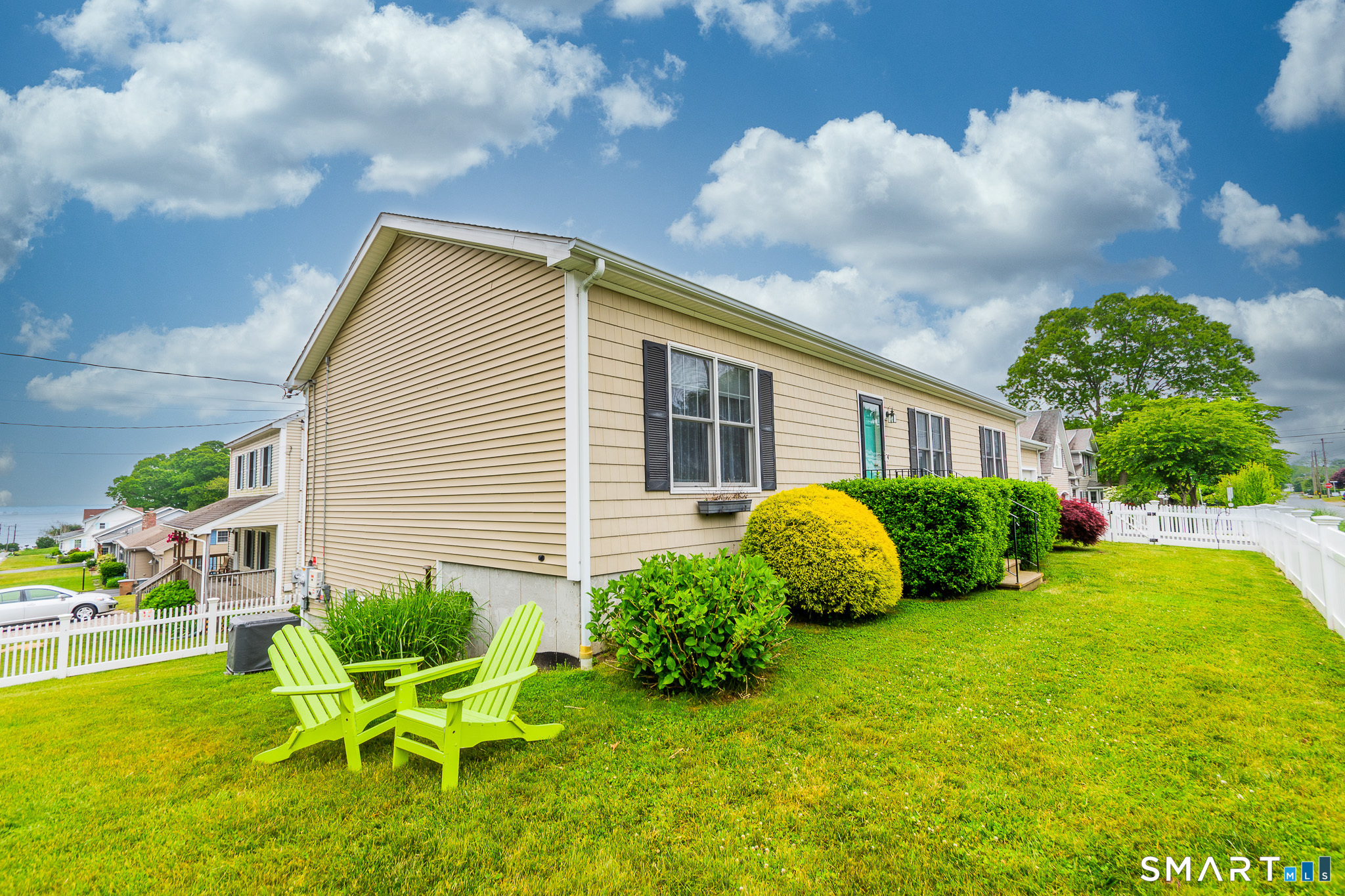 4 Sunrise Avenue East Lyme CT 06357