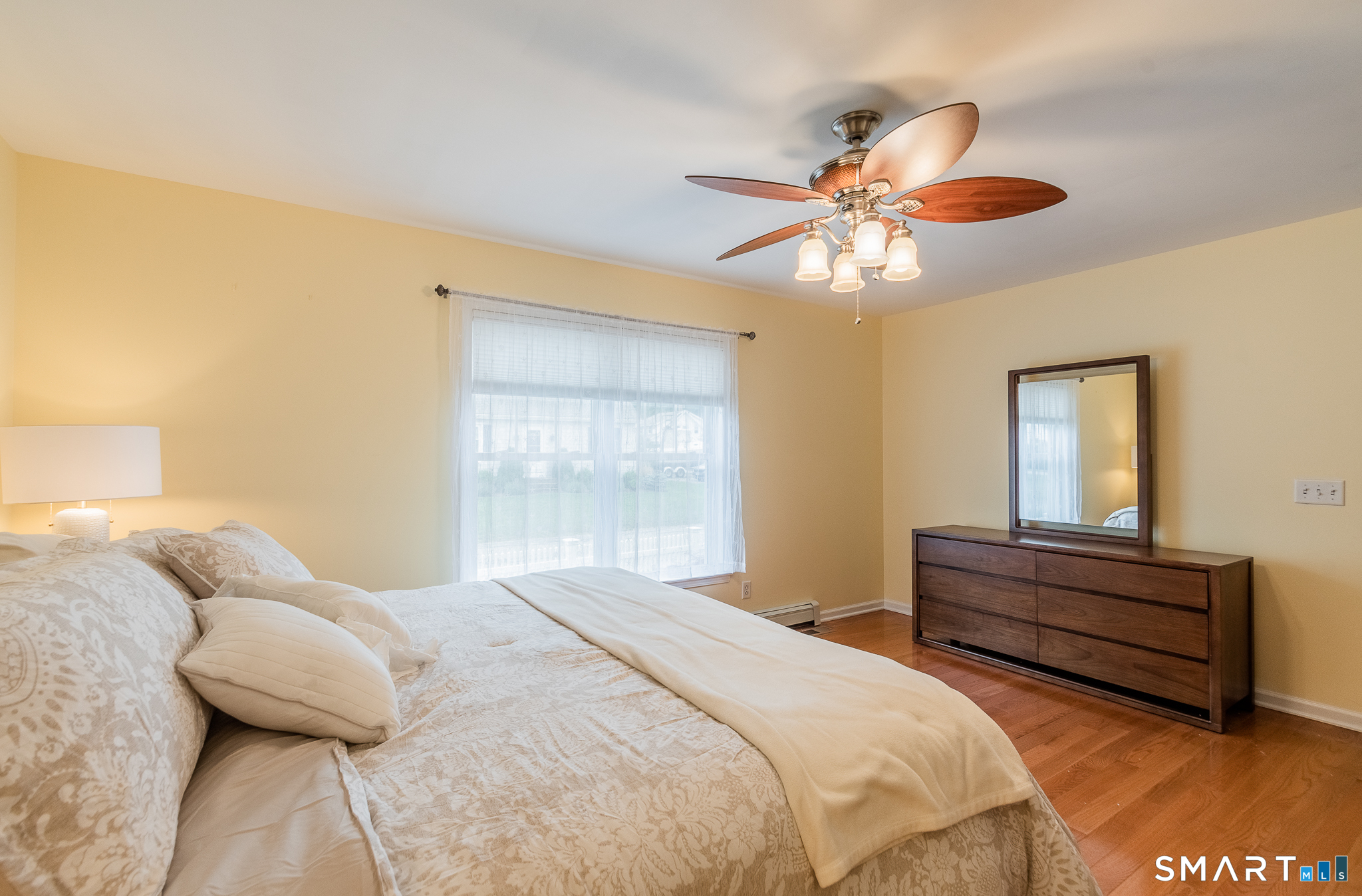 4 Sunrise Avenue East Lyme CT 06357