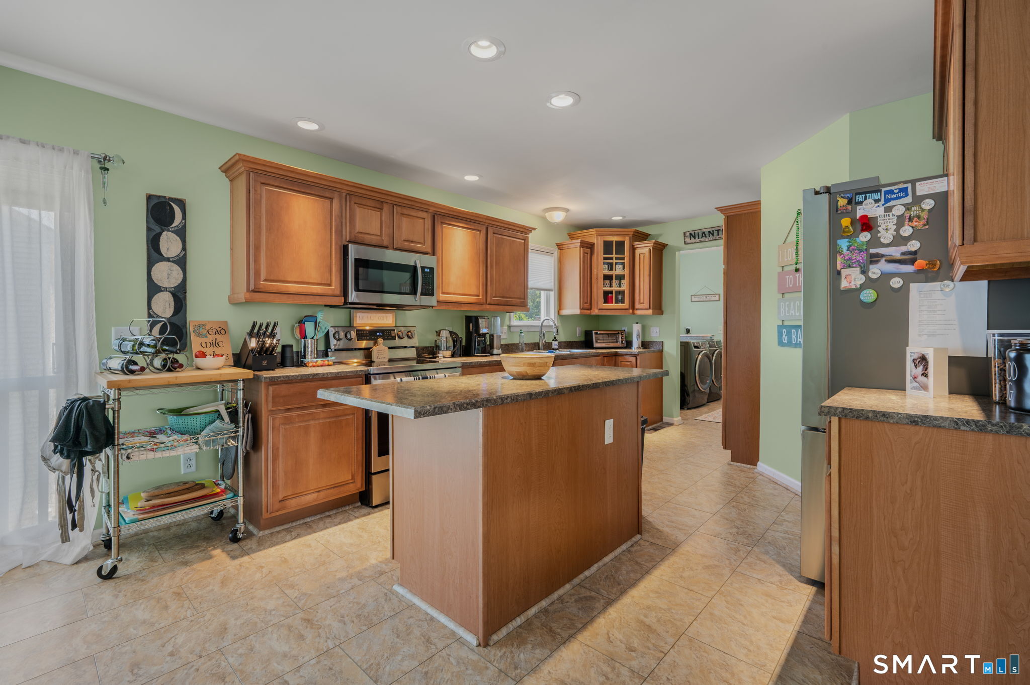 4 Sunrise Avenue East Lyme CT 06357