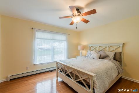 4 Sunrise Avenue East Lyme CT 06357
