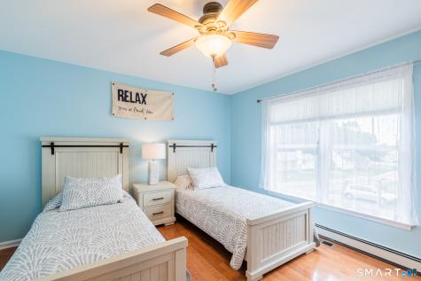 4 Sunrise Avenue East Lyme CT 06357