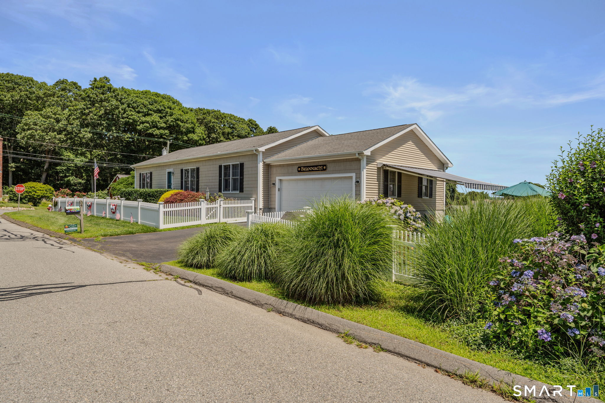 4 Sunrise Avenue East Lyme CT 06357