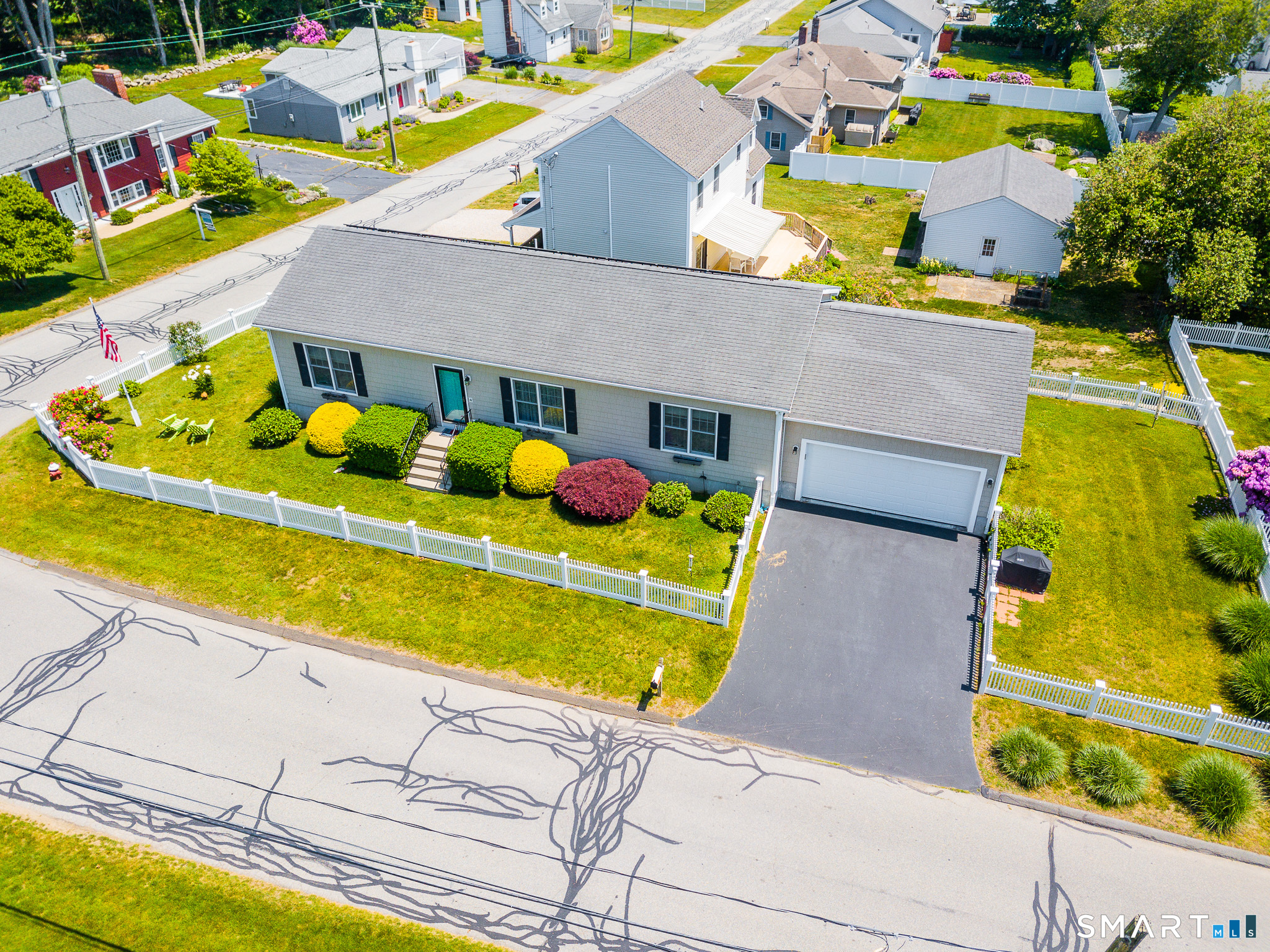 4 Sunrise Avenue East Lyme CT 06357