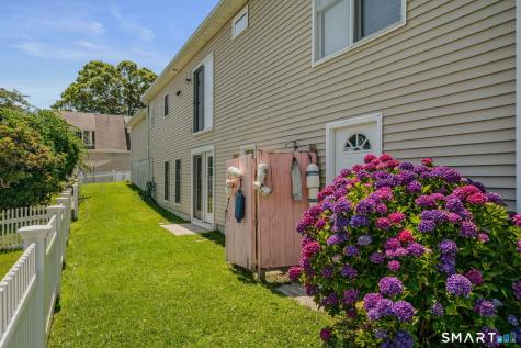 4 Sunrise Avenue East Lyme CT 06357