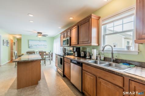 4 Sunrise Avenue East Lyme CT 06357
