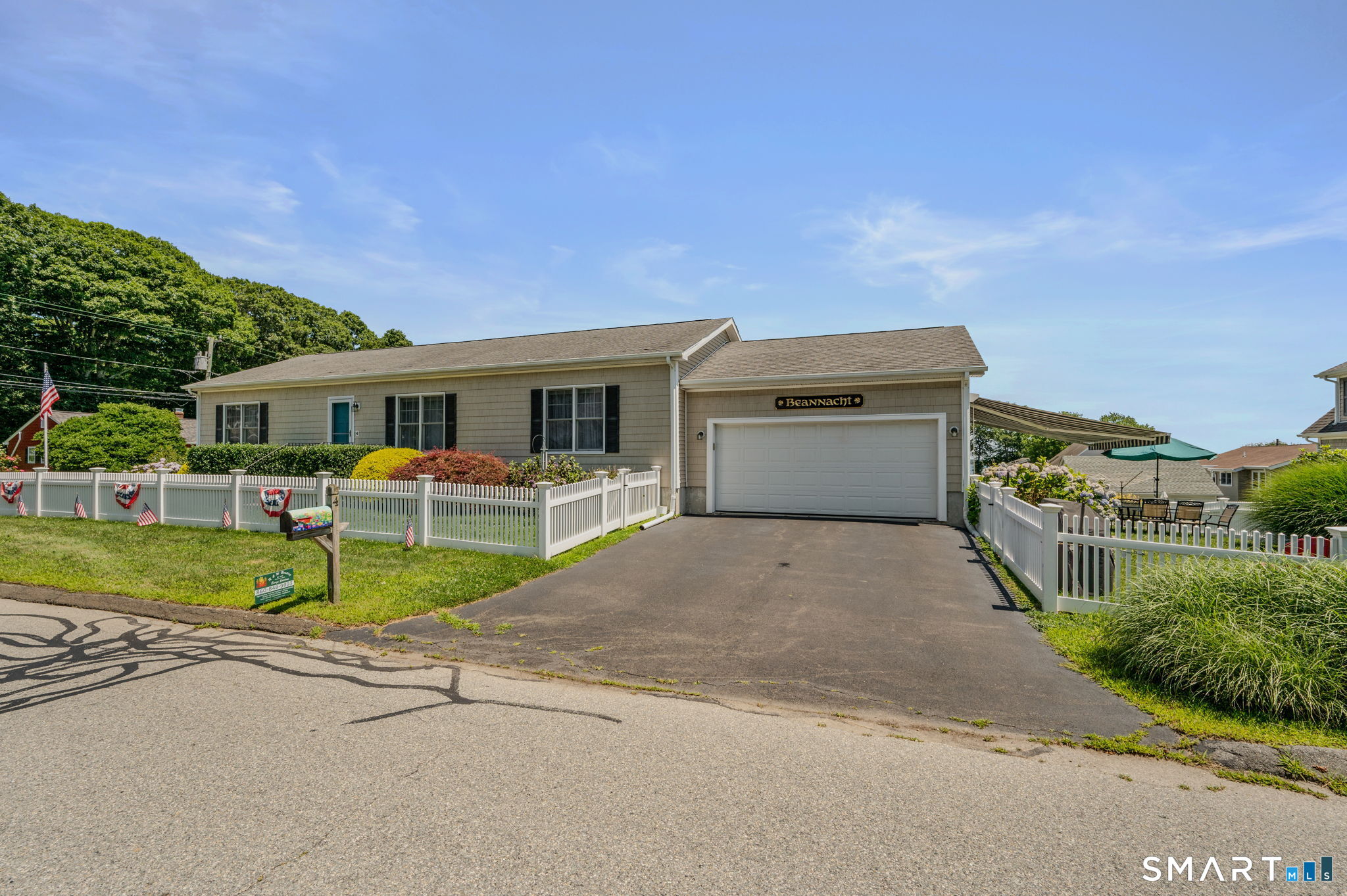 4 Sunrise Avenue East Lyme CT 06357