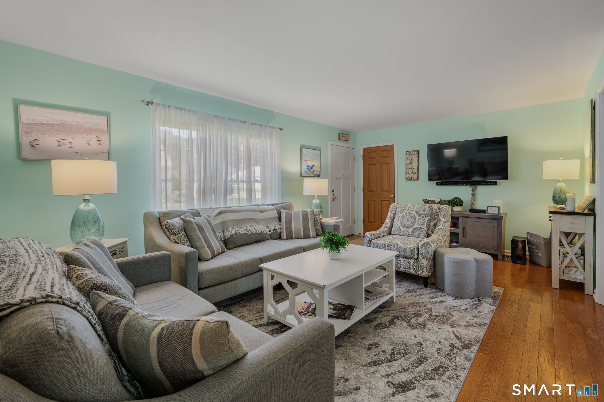 4 Sunrise Avenue East Lyme CT 06357
