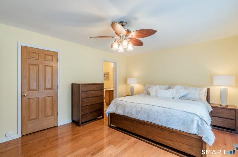 4 Sunrise Avenue East Lyme CT 06357