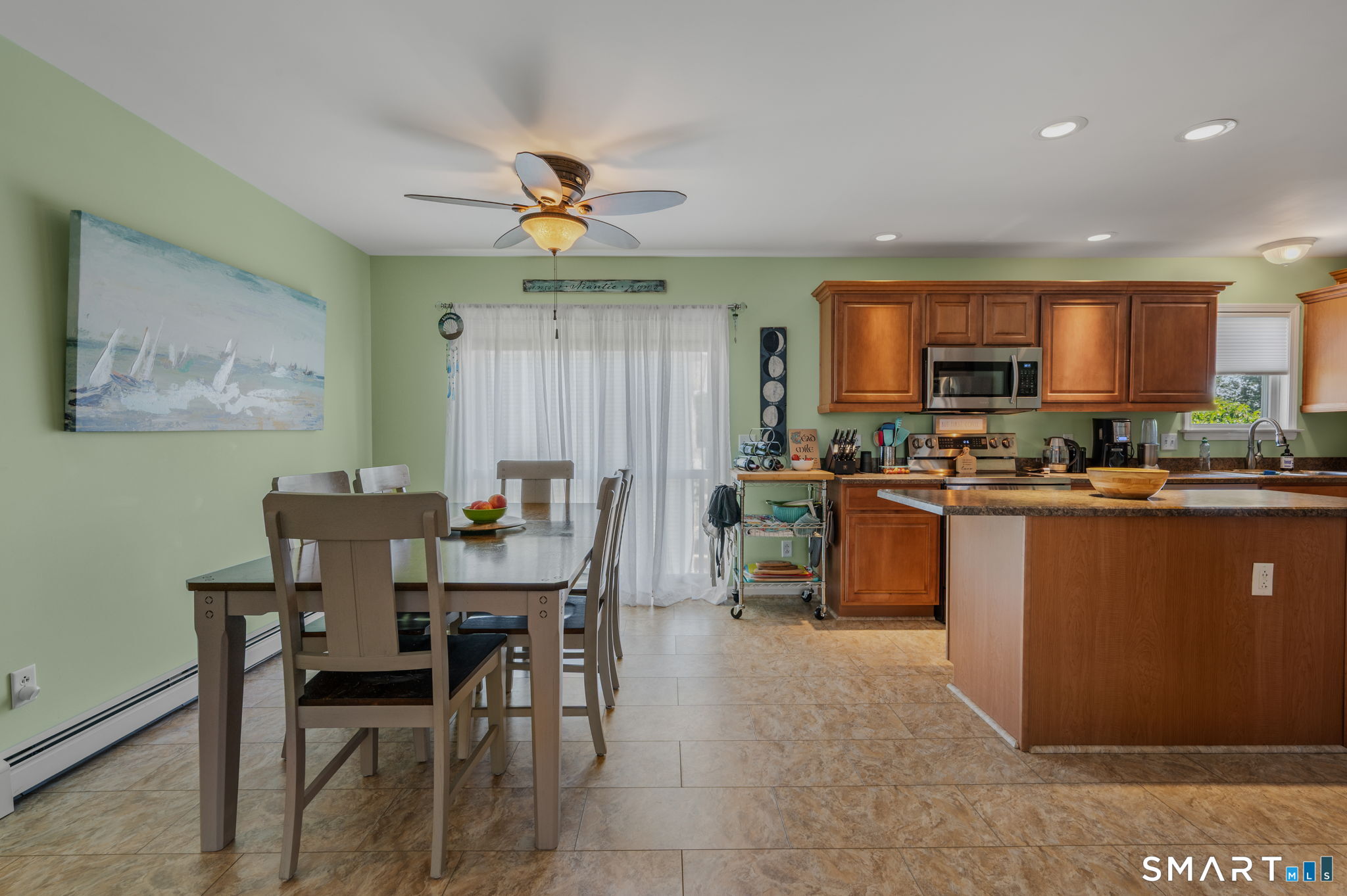 4 Sunrise Avenue East Lyme CT 06357
