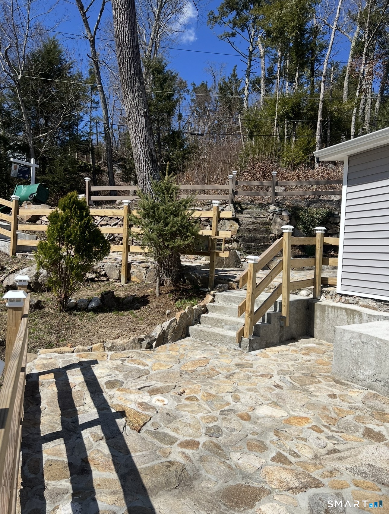 22 Hemlock Trail Newtown CT 06482