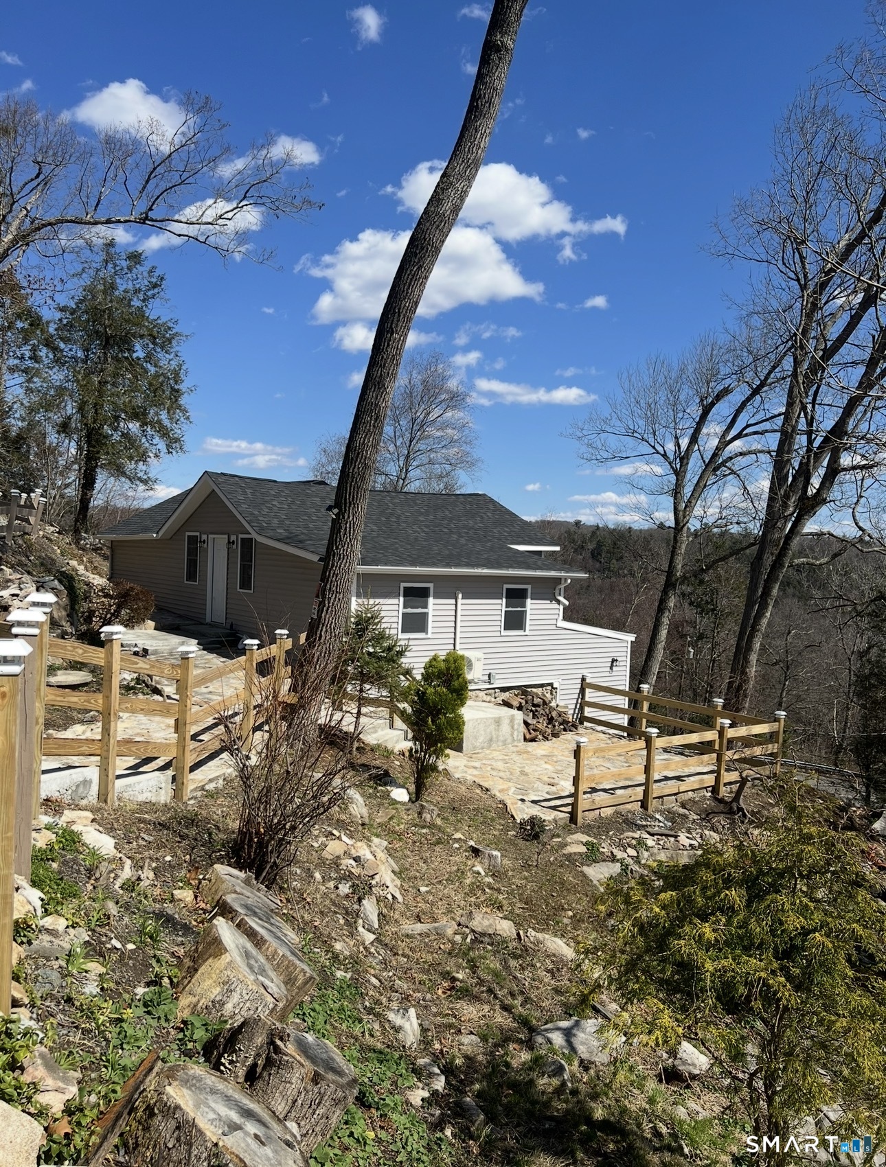 22 Hemlock Trail Newtown CT 06482