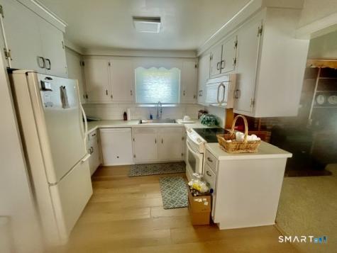 41 Harbor Avenue Madison CT 06443