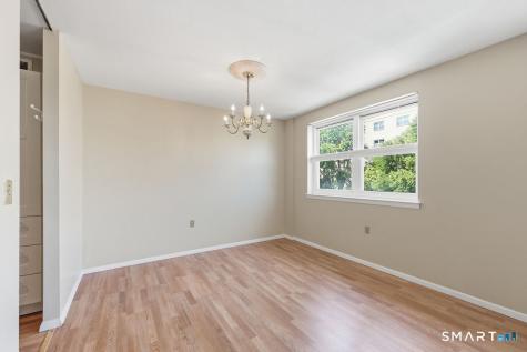 889 Farmington Avenue West Hartford CT 06119