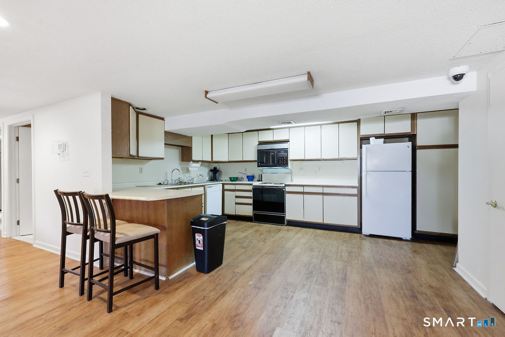 889 Farmington Avenue West Hartford CT 06119