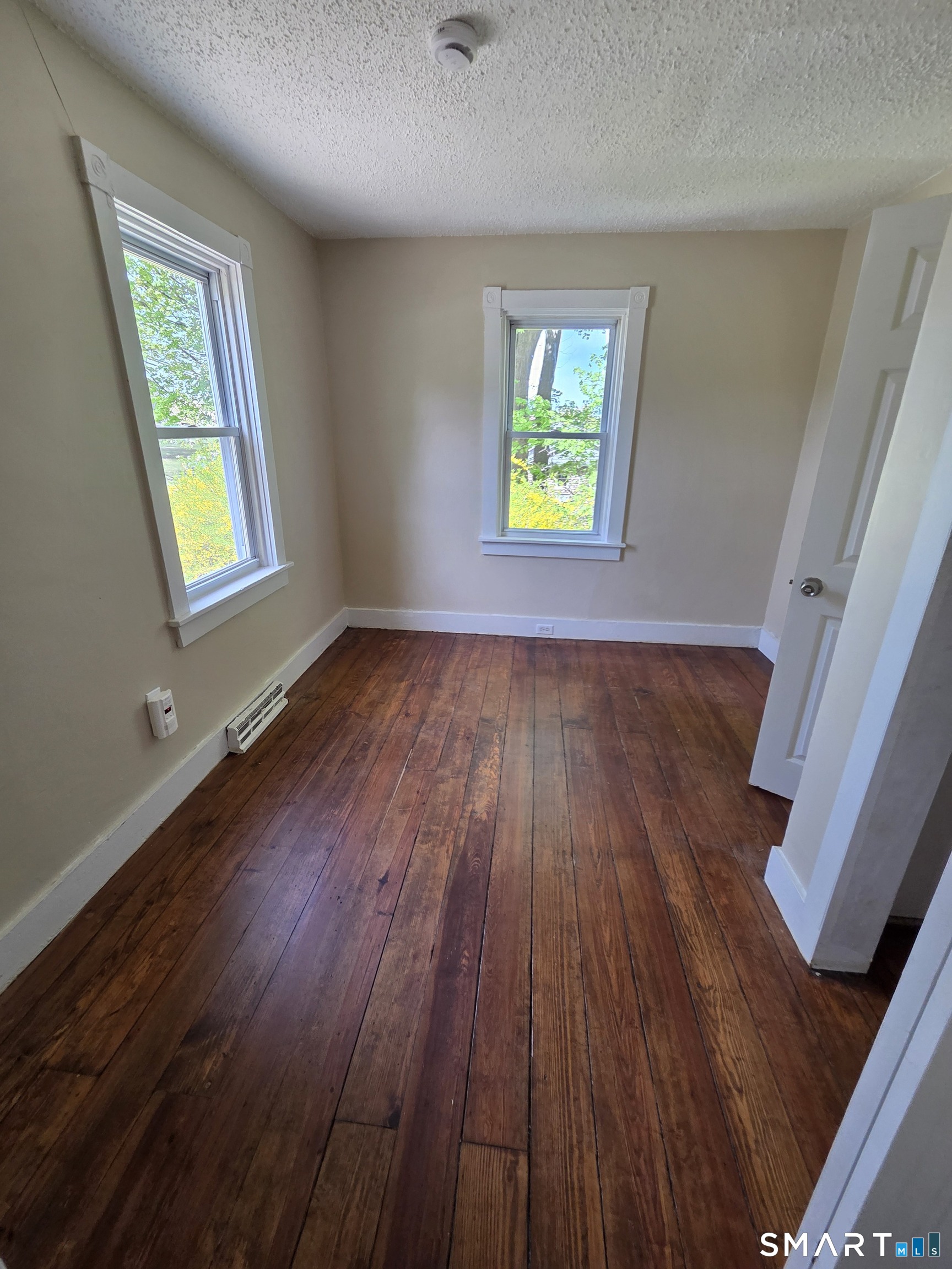 22 Lakeview Street East Hampton CT 06424
