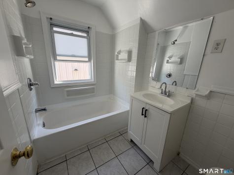 116 Hastings Street Bridgeport CT 06610