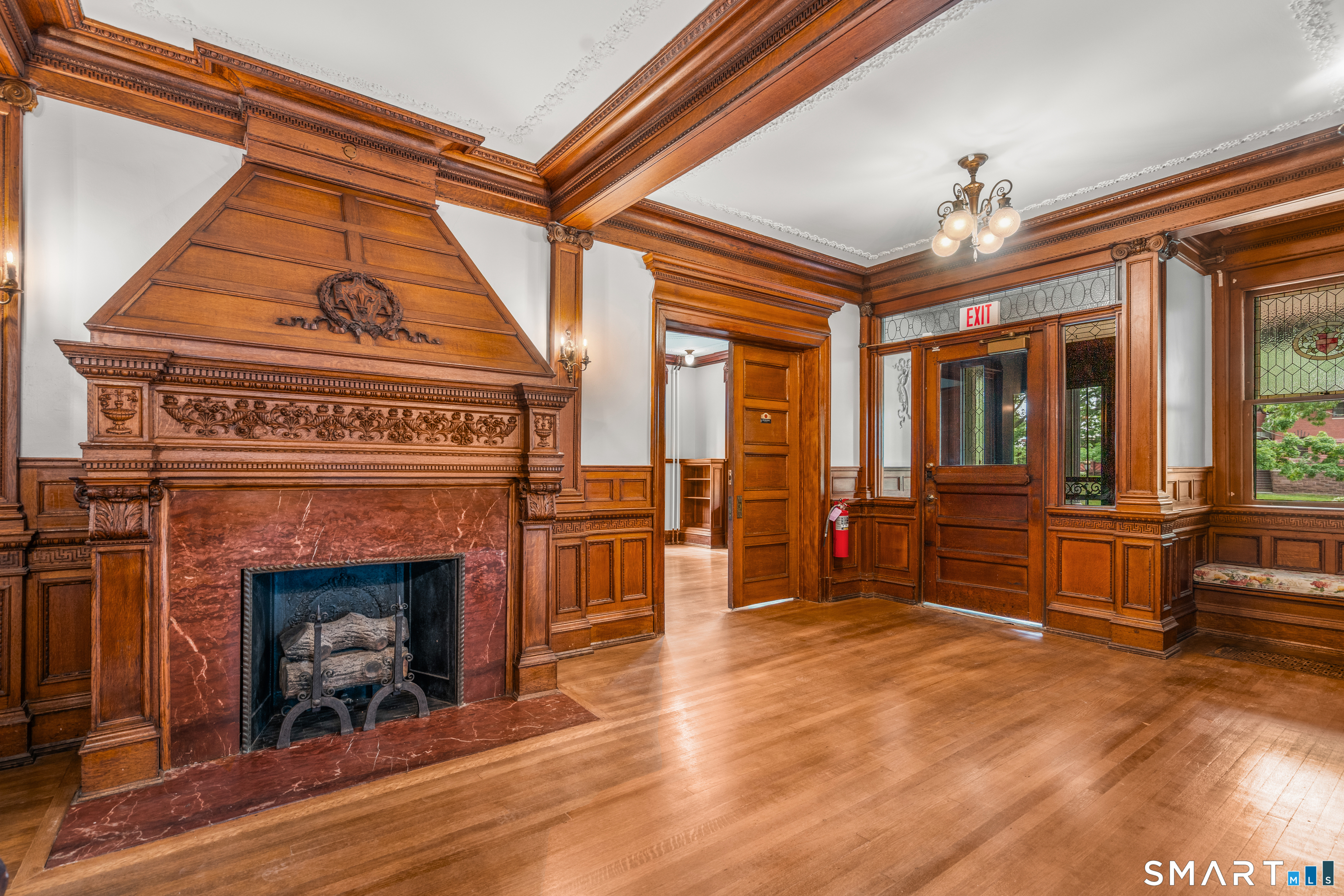360 Farmington Avenue Hartford CT 06105