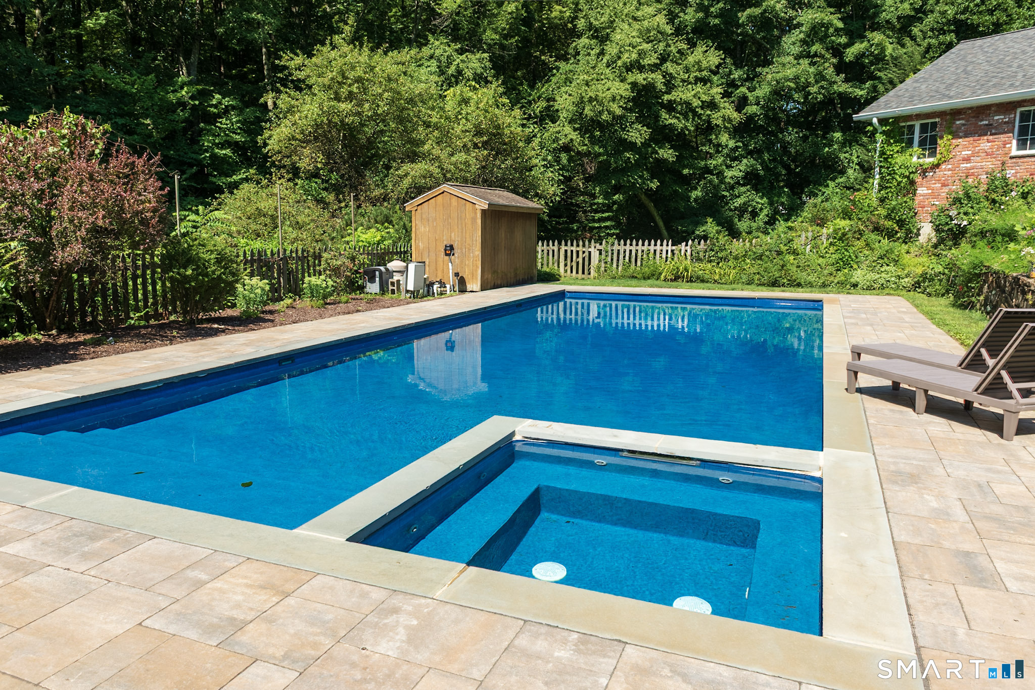208 Adams Road Easton CT 06612