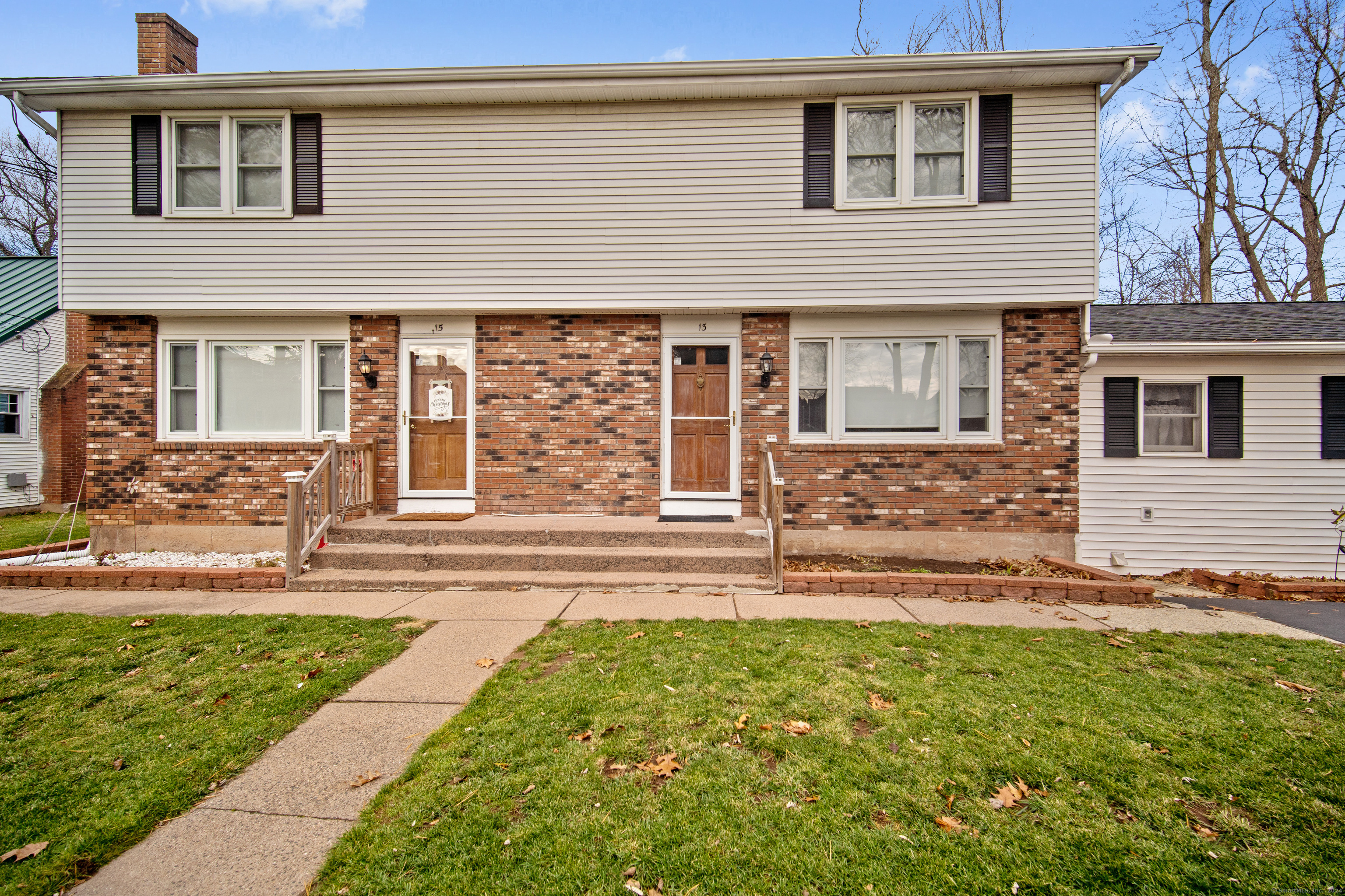 13 Overland Street Manchester CT 06040