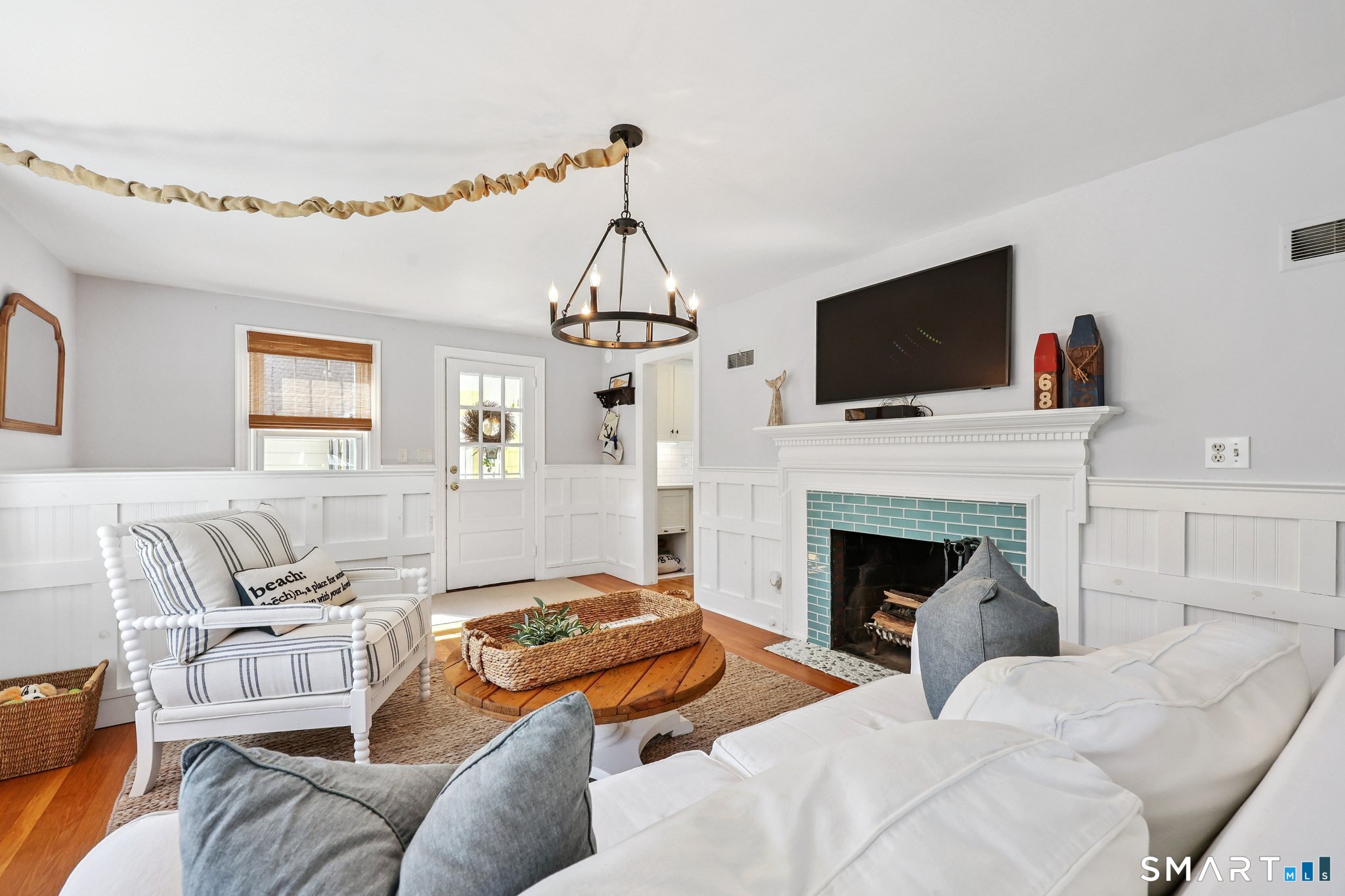 899 Ocean Avenue New London CT 06320