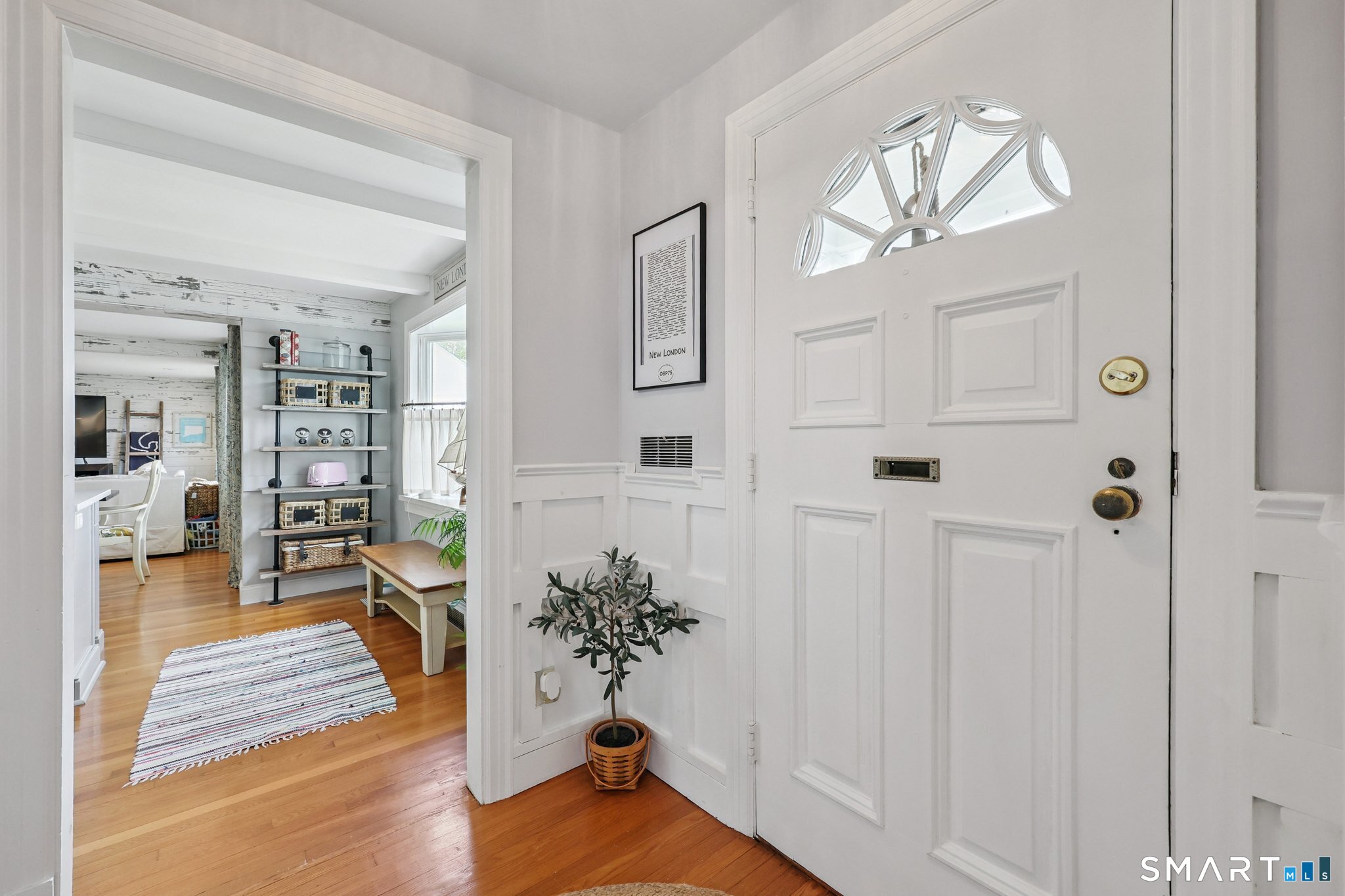899 Ocean Avenue New London CT 06320