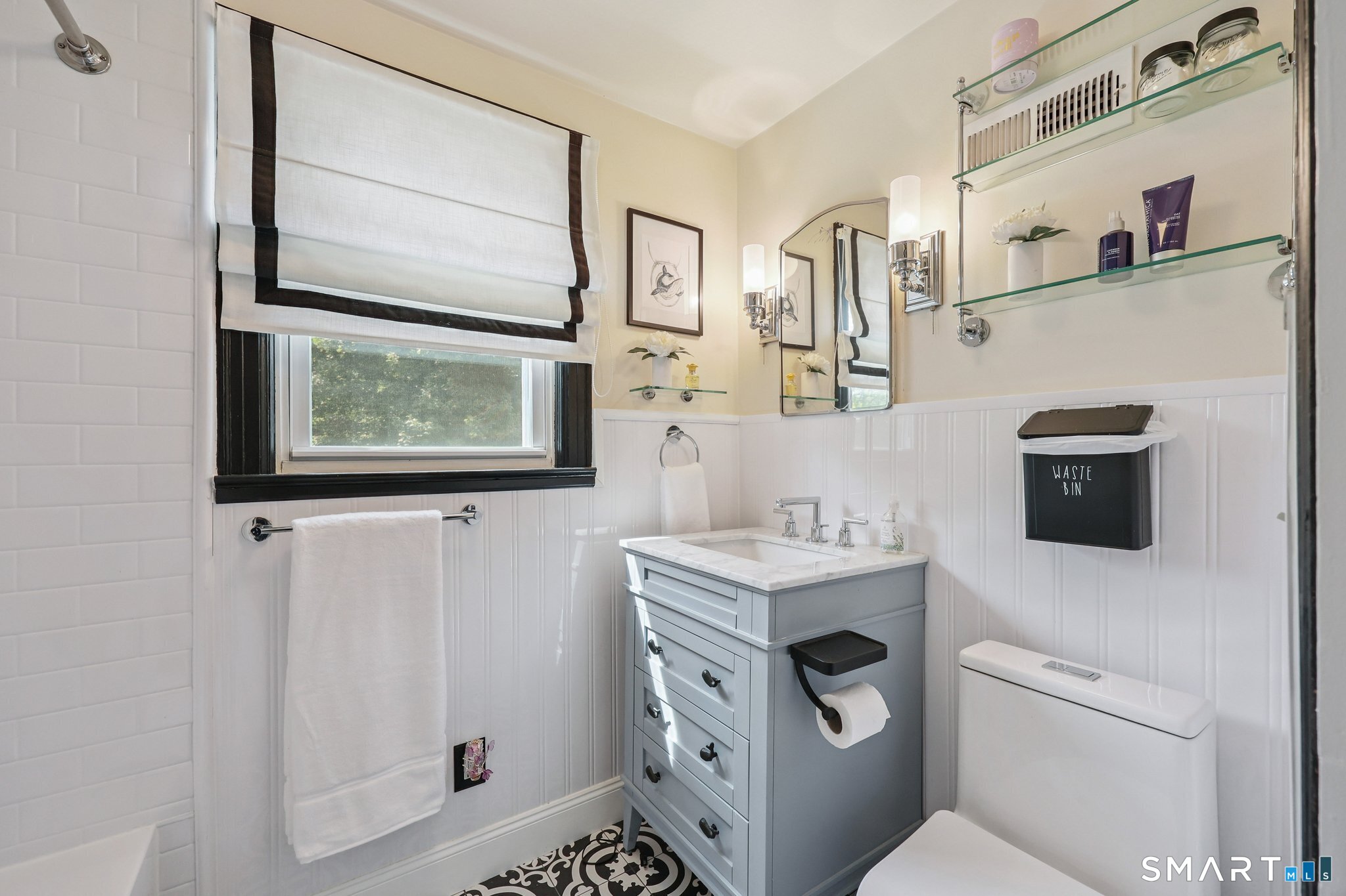 899 Ocean Avenue New London CT 06320