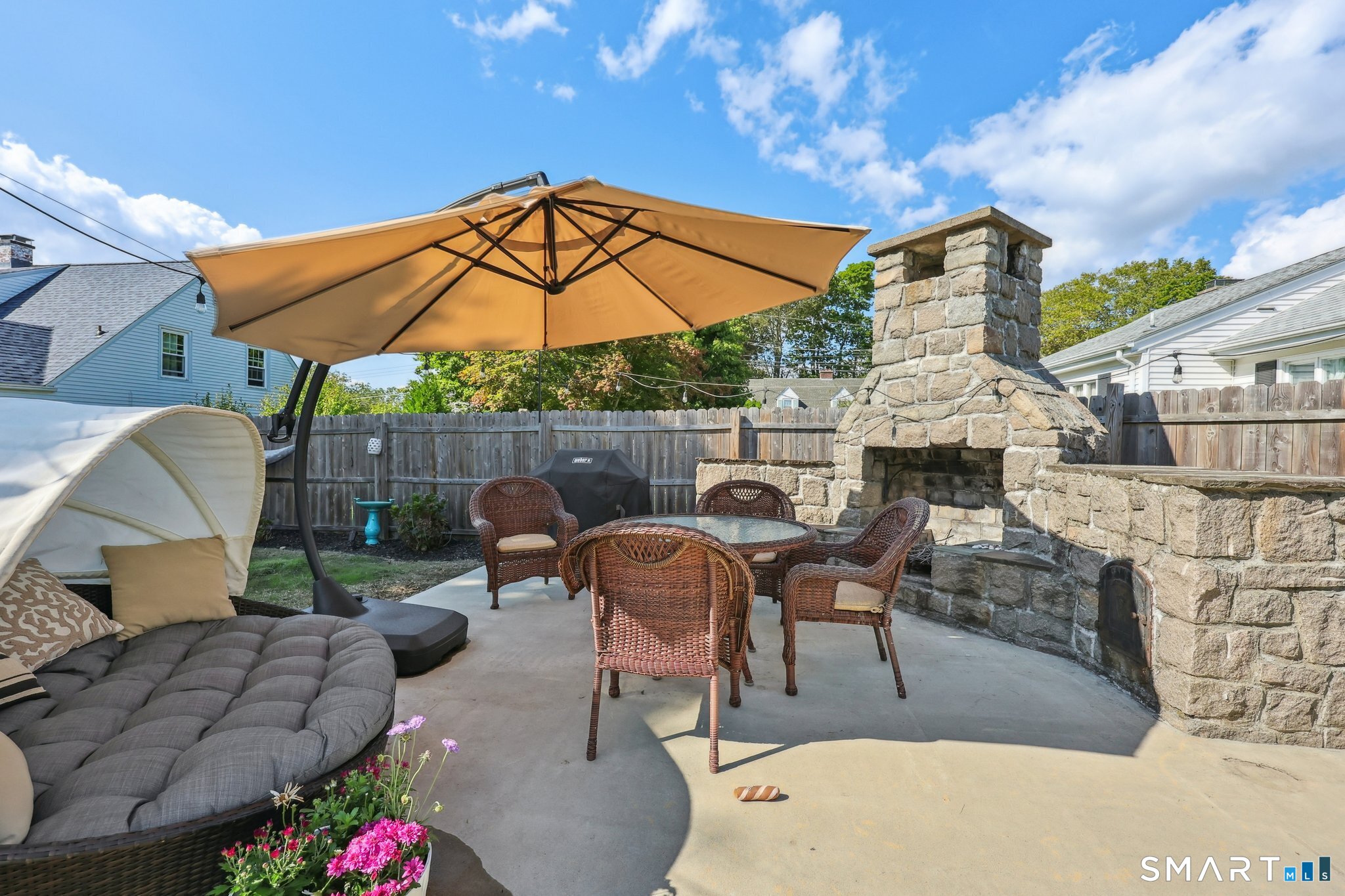 899 Ocean Avenue New London CT 06320
