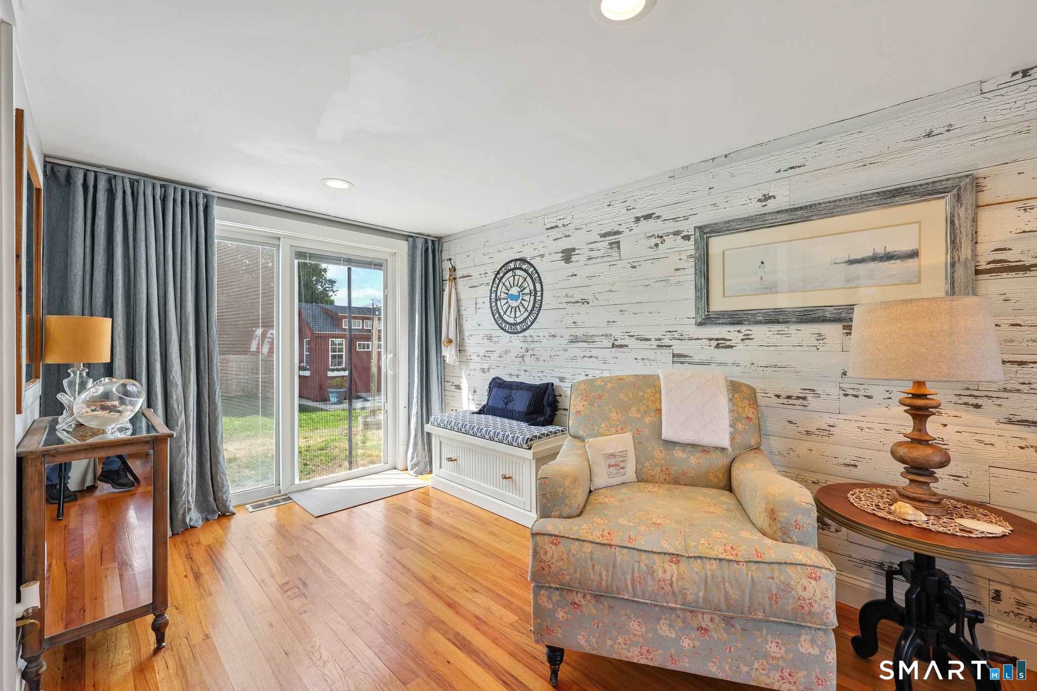 899 Ocean Avenue New London CT 06320