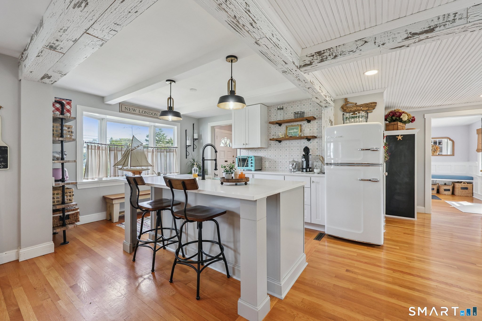 899 Ocean Avenue New London CT 06320