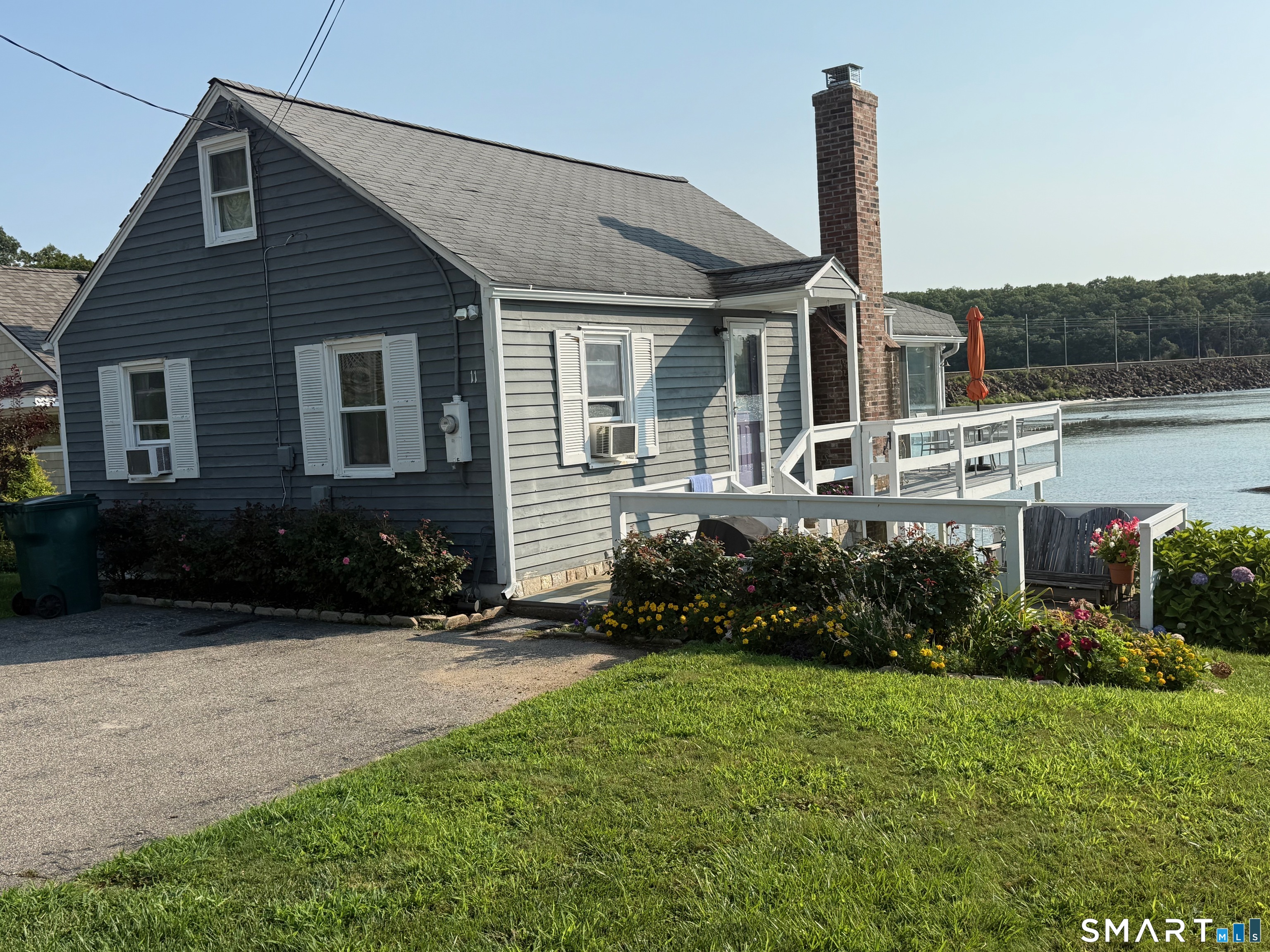 11 Stanhope Avenue Old Lyme CT 06371