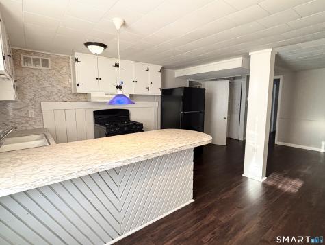 12 Mountain Avenue New London CT 06320