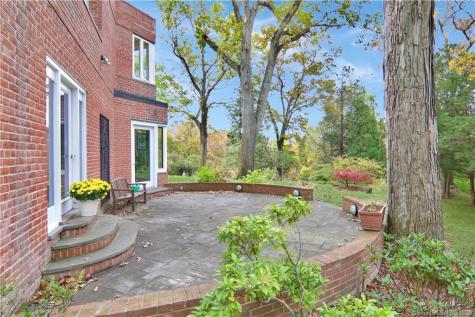 57 Drum Hill Lane Stamford CT 06902