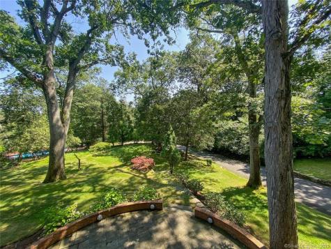 57 Drum Hill Lane Stamford CT 06902