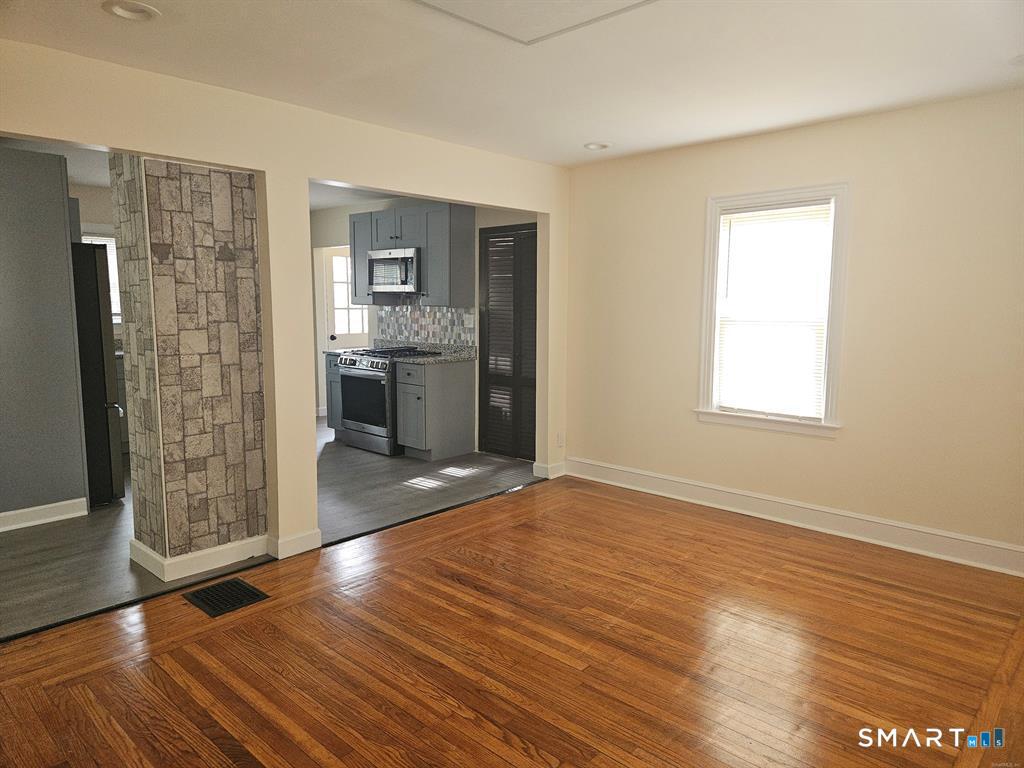 43 Old Windsor Avenue Bloomfield CT 06002
