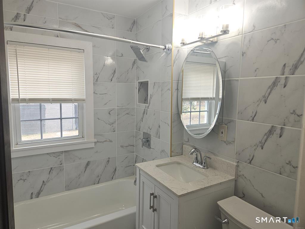 43 Old Windsor Avenue Bloomfield CT 06002