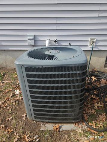 43 Old Windsor Avenue Bloomfield CT 06002