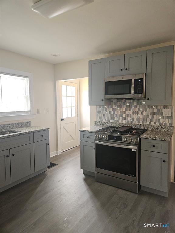 43 Old Windsor Avenue Bloomfield CT 06002