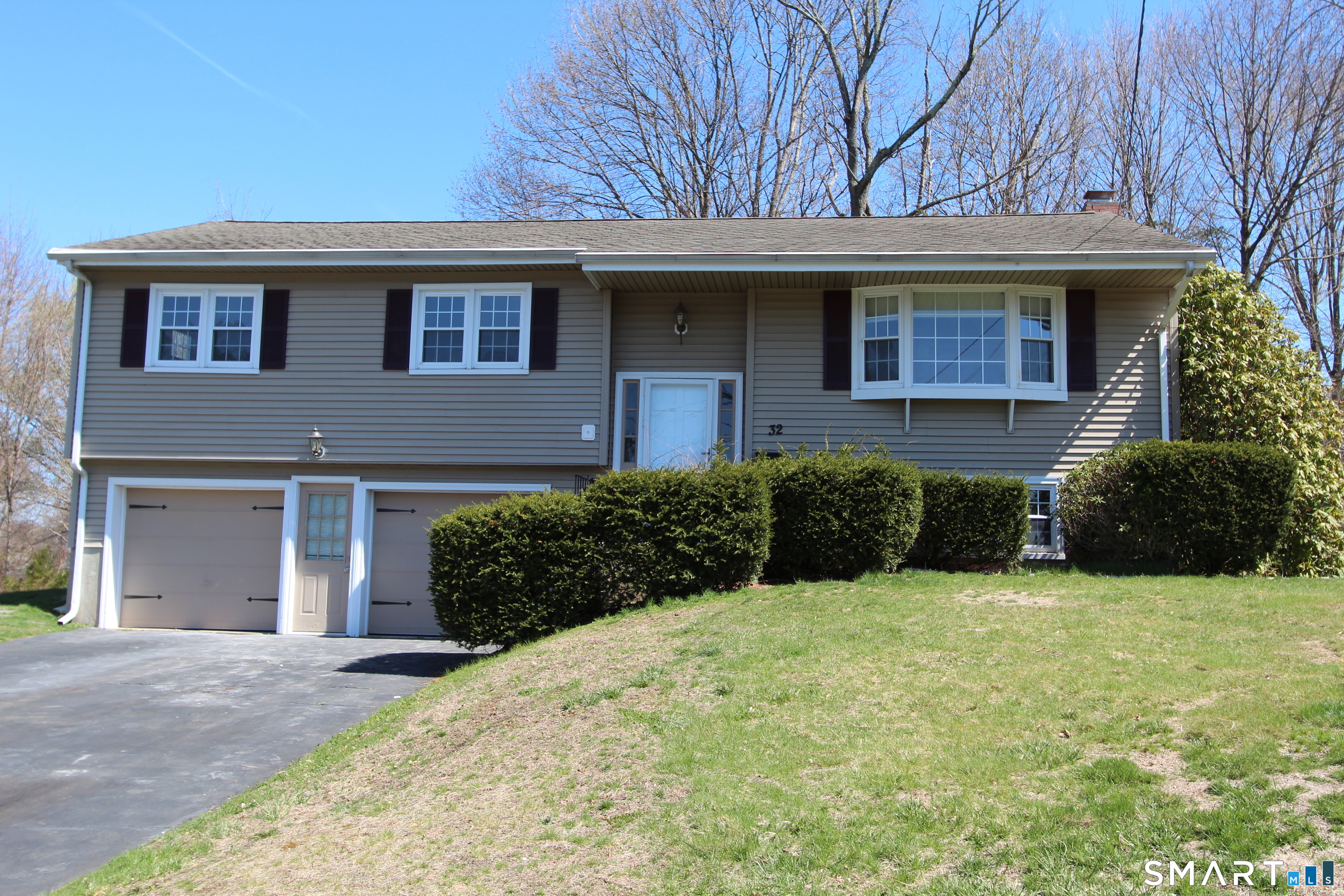 32 Lexington Circle Newington CT 06111