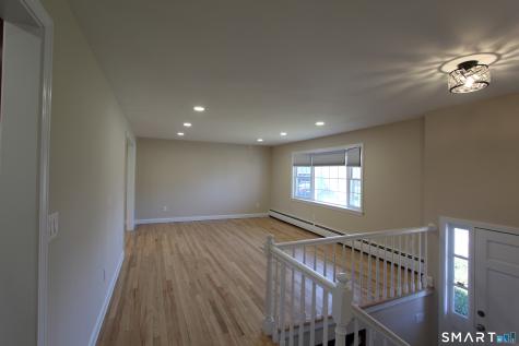 32 Lexington Circle Newington CT 06111