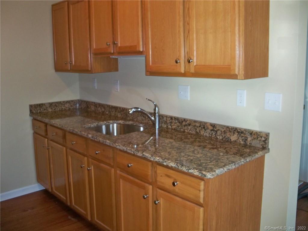 21 Apple Street Wallingford CT 06492