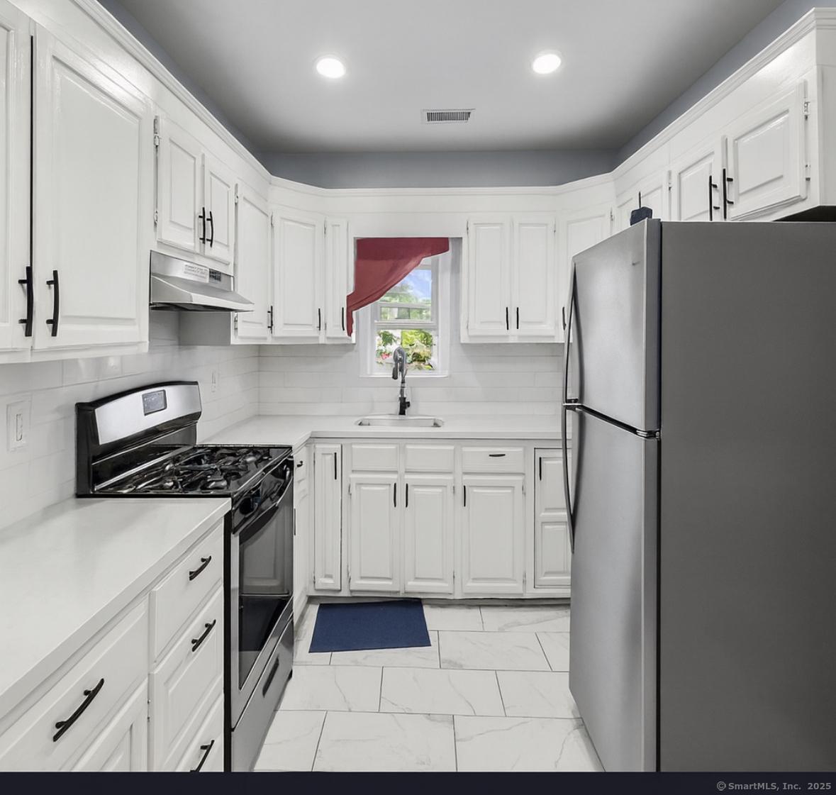 597 Newfield Avenue Bridgeport CT 06607