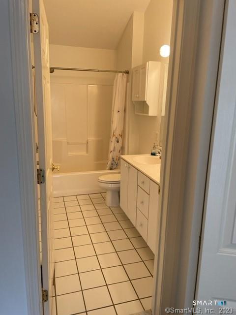 1002 Larson Drive Danbury CT 06810